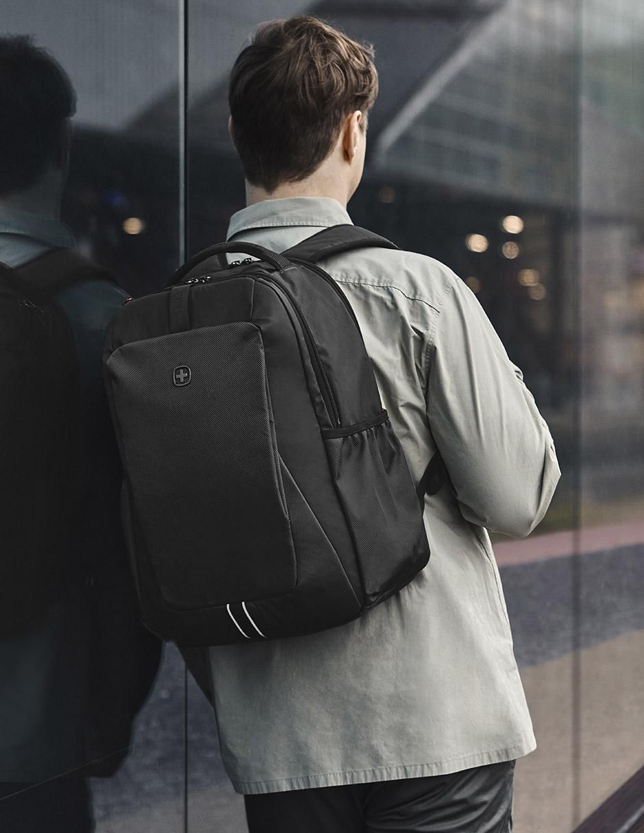 Mochila con portalaptop Xe Professional 4
