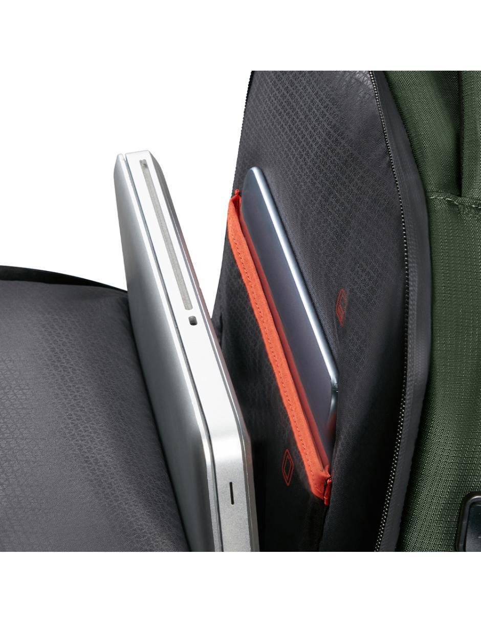 Mochila con portalaptop Biz2Go impermeable 6
